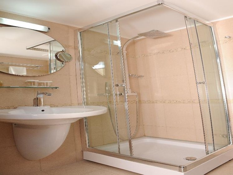 DOUBLE SINGLE USE CLASSIC Room