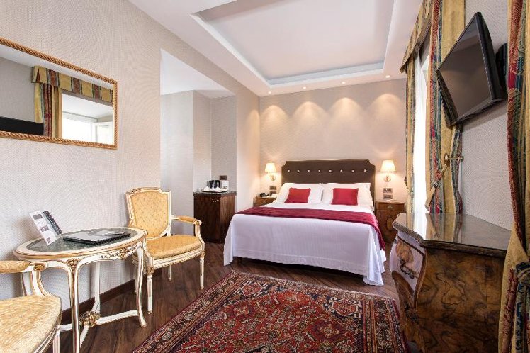 Double or Twin DELUXE Room