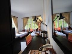 Frangipani Villa-60s Hotel