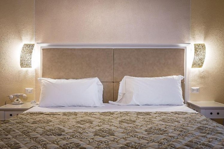 TWIN DELUXE Room