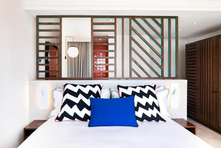 DOUBLE GARDEN VIEW KING BED Room
