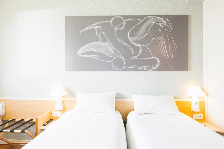 TWIN STANDARD Room