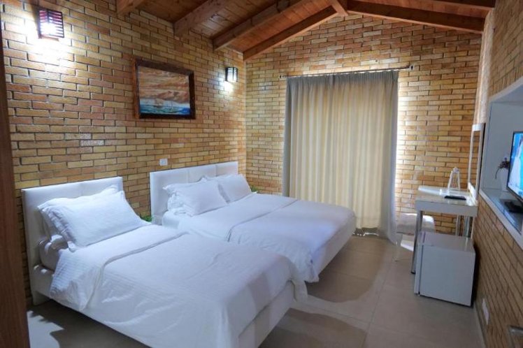 TRIPLE DELUXE SEA VIEW Room