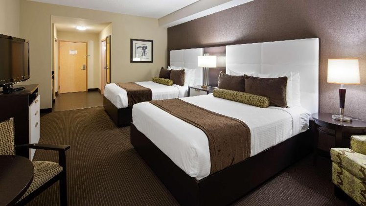 Room TWO QUEEN BEDS Room