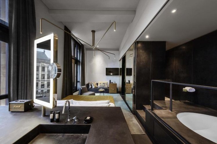 STUDIO WITH VIEWS Room