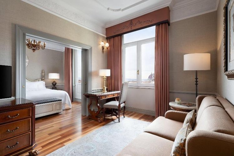 JUNIOR SUITE KING SIZE BED Room