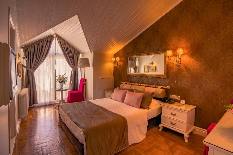 DOUBLE STANDARD Room