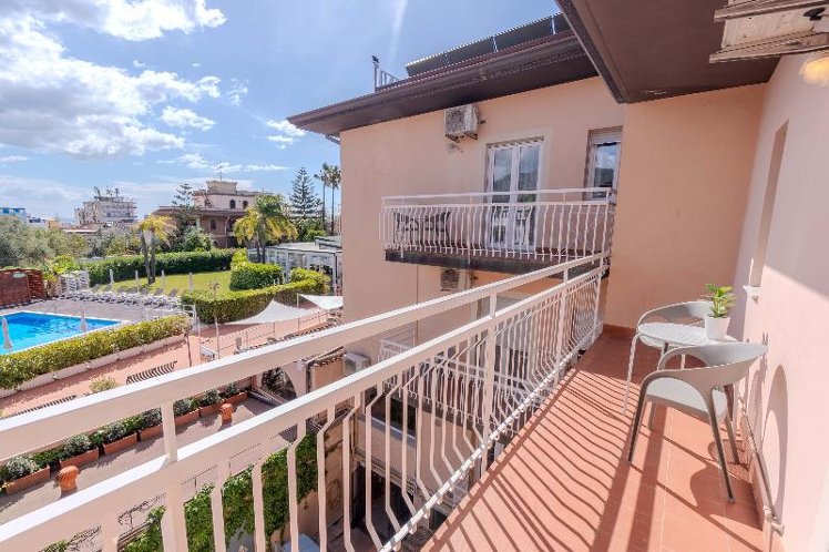 APARTMENT WITH BALCONY Room