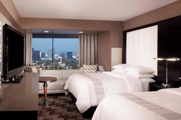 DOUBLE TWO DOUBLE BEDS Room