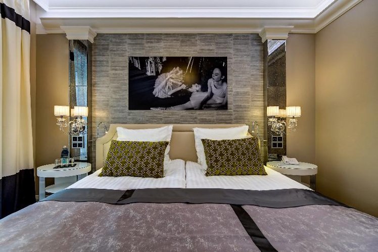 DOUBLE DELUXE Room
