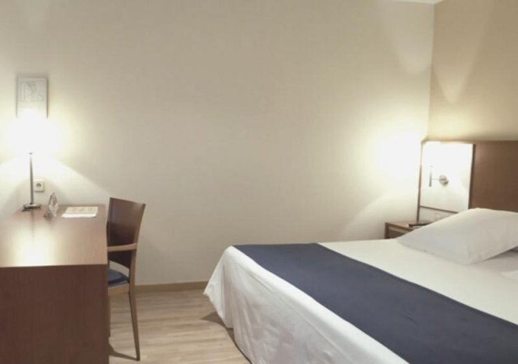 DOUBLE SINGLE USE STANDARD Room