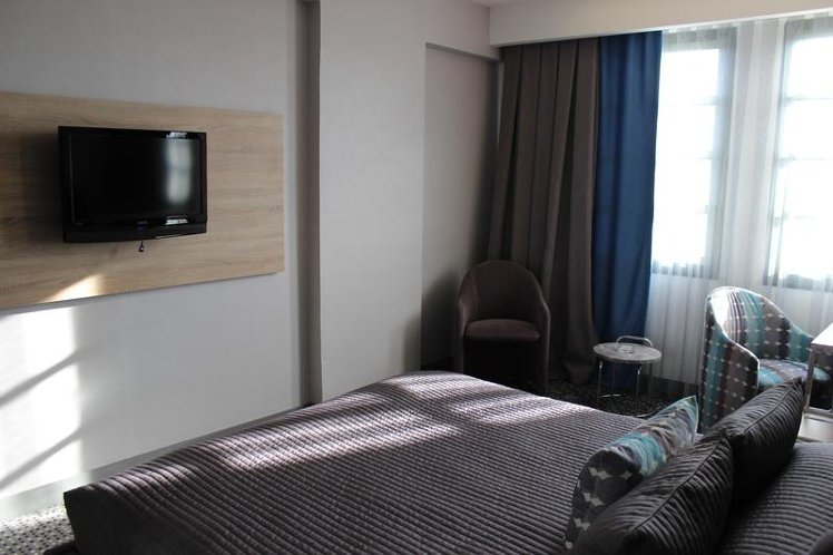 DOUBLE SINGLE USE STANDARD Room