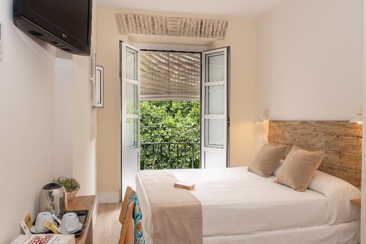 DOUBLE WITH VIEWS Room