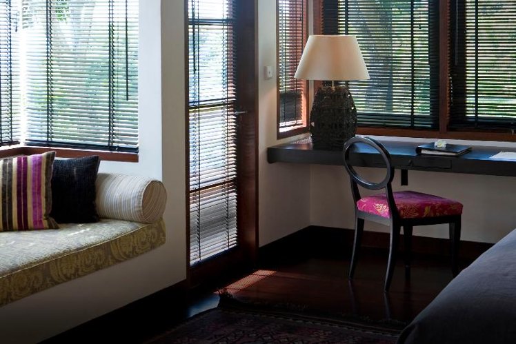 STUDIO POOL VIEW Room