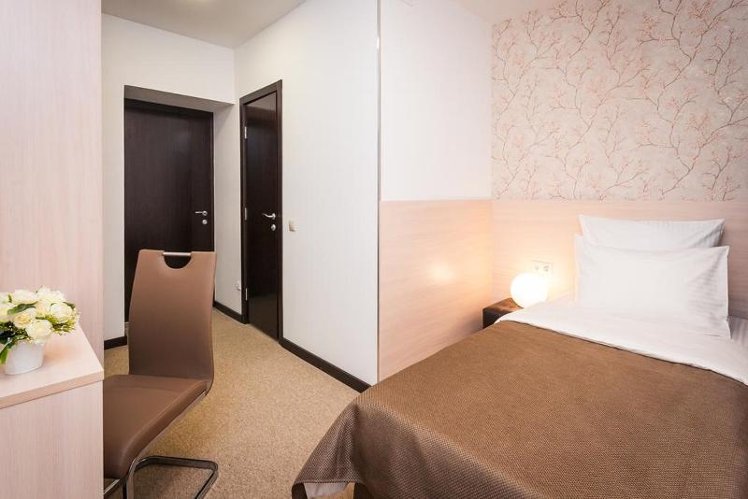 SINGLE STANDARD Room