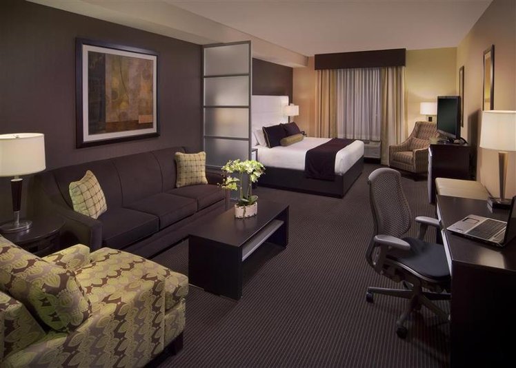 SUITE KING SIZE BED Room