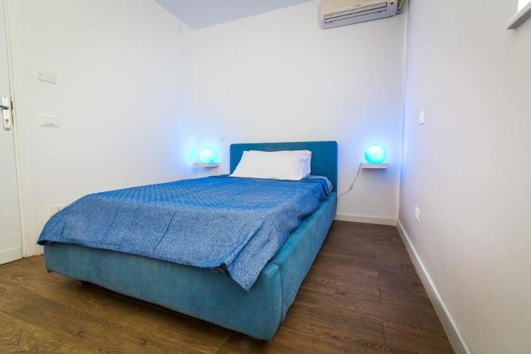 SINGLE STANDARD Room