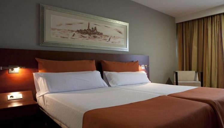 DOUBLE STANDARD Room