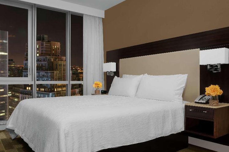 DOUBLE KING SIZE BED Room