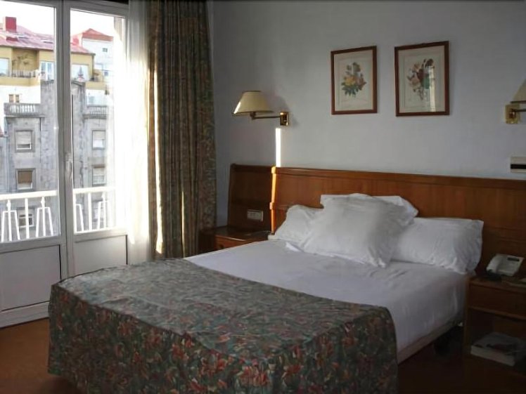 Hostal Gran Via Levante