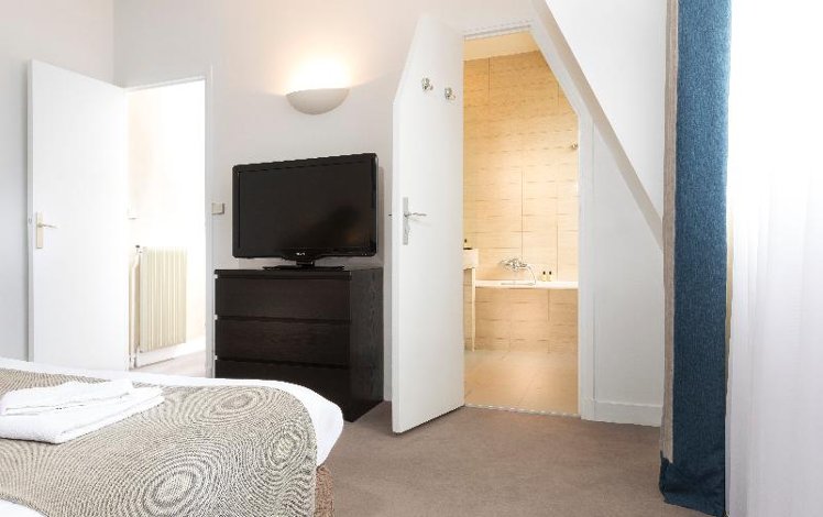 APARTMENT DUPLEX Room