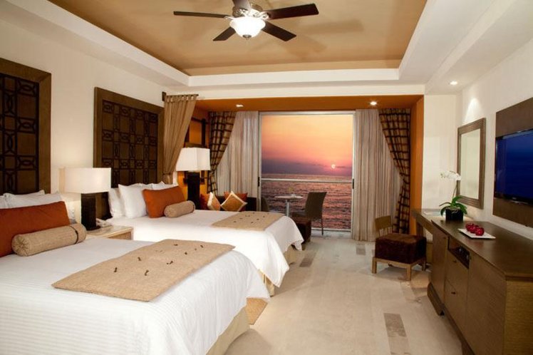 SUITE OCEAN FRONT Room