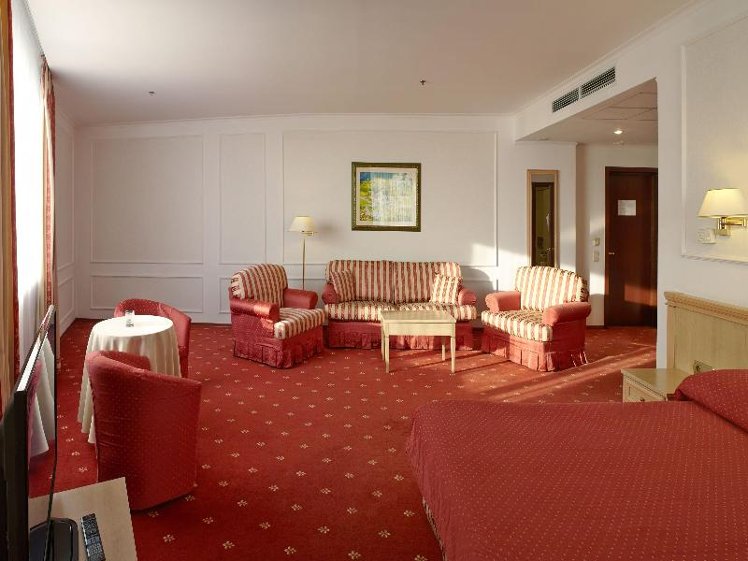 DOUBLE SINGLE USE CITY VIEW Room
