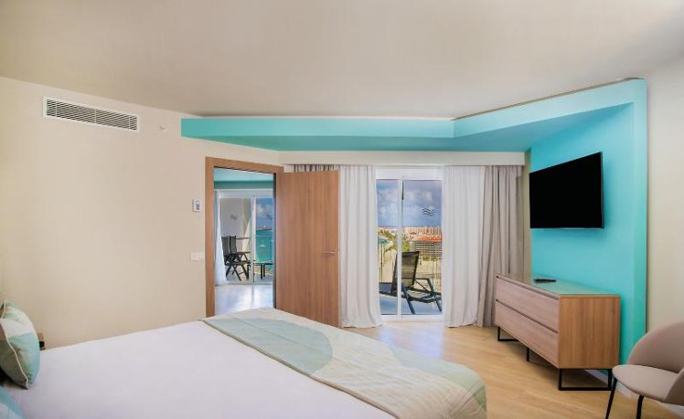 SUITE OCEAN FRONT Room