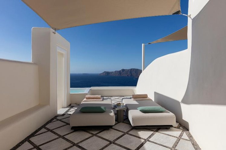 Canaves Oia Suites