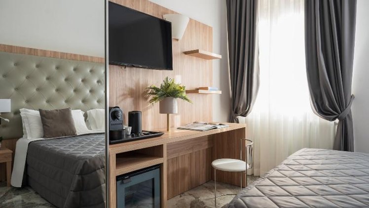 JUNIOR SUITE WITH JACUZZI Room