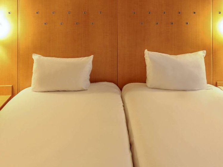 TWIN STANDARD Room