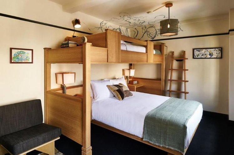 TRIPLE STANDARD Room