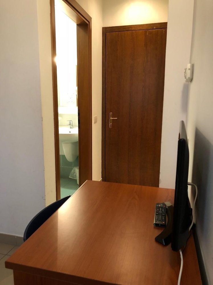 SINGLE STANDARD Room