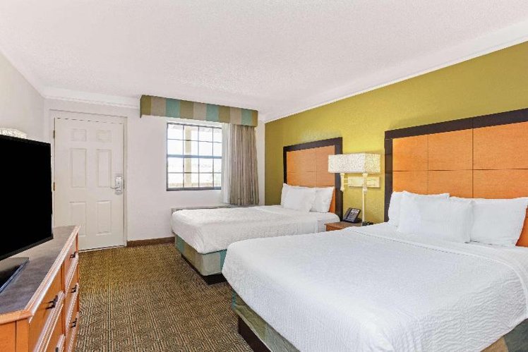 Room TWO DOUBLE BEDS Room