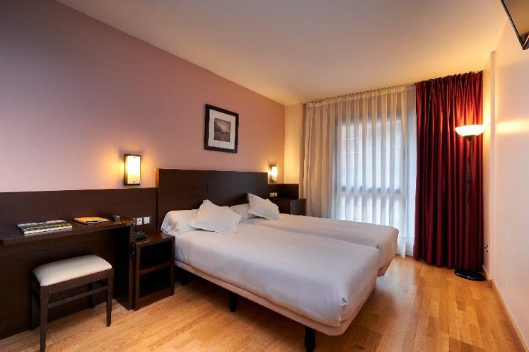 DOUBLE STANDARD Room