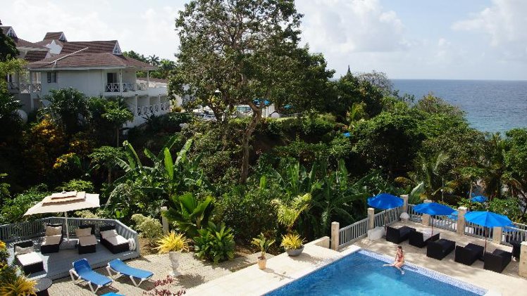 SUITE POOL VIEW Room