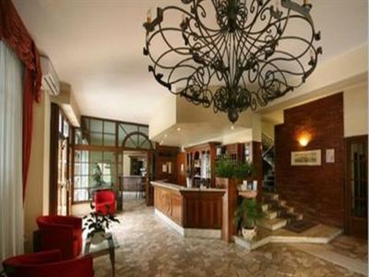 Ariston Hotel