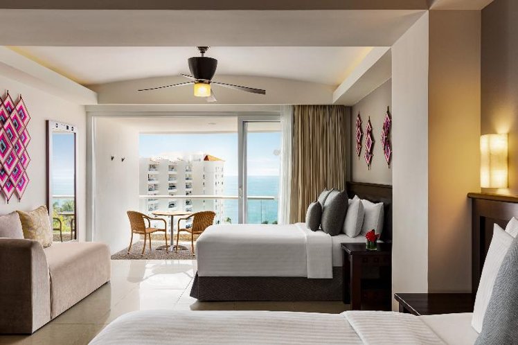 JUNIOR SUITE CLUB OCEAN VIEW Room