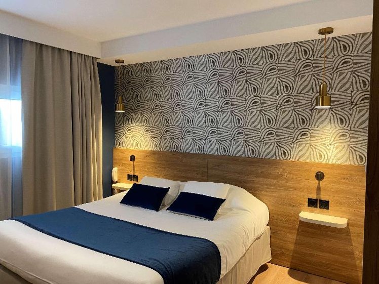 DOUBLE STANDARD Room