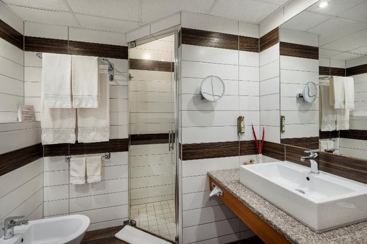 Double or Twin DELUXE Room