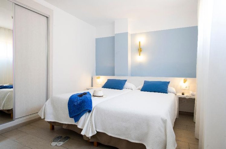 APARTMENT WITH BALCONY Room