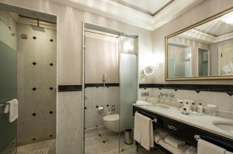 SUITE CLASSIC Room