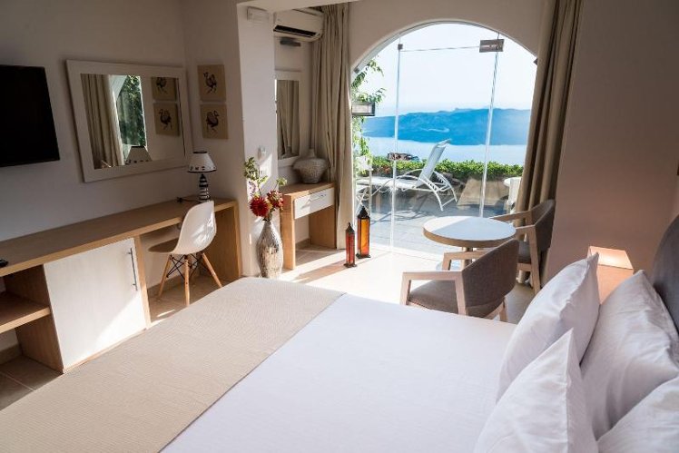 Kratiras View Luxury Suites