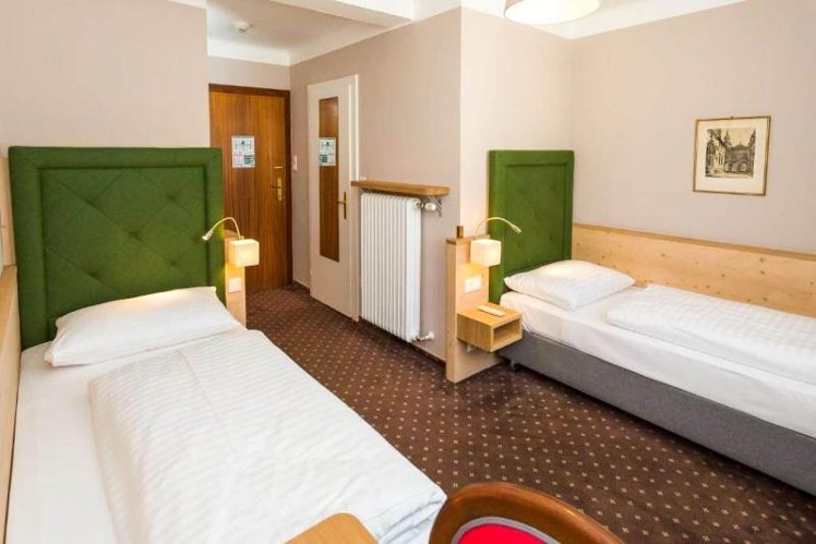 TWIN STANDARD Room