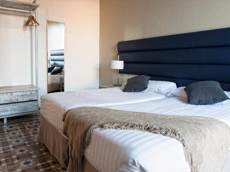 APARTMENT CAPACITY 6 TWO BEDROOMS Room