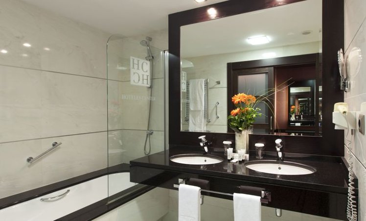 DOUBLE SINGLE USE STANDARD Room