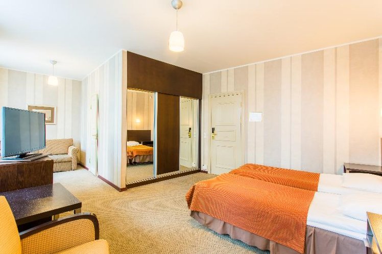 DOUBLE SUPERIOR Room