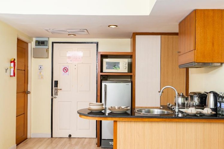 DOUBLE DELUXE ONE BED Room