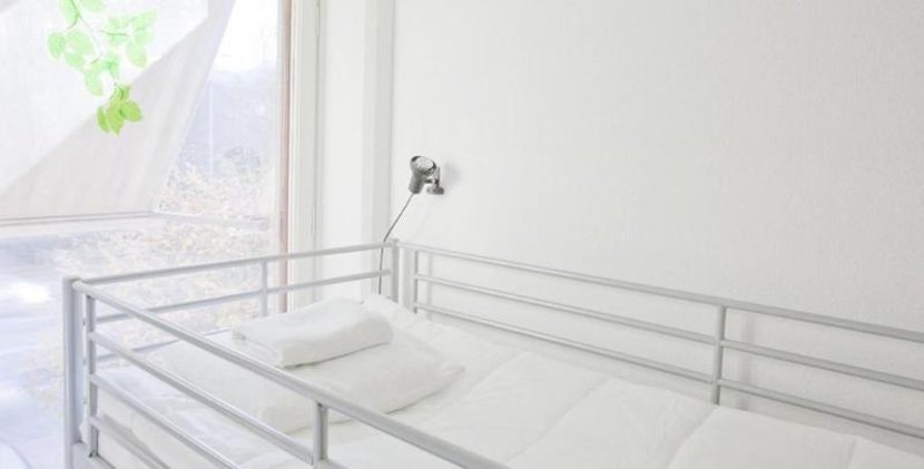 SINGLE ONE BED Room