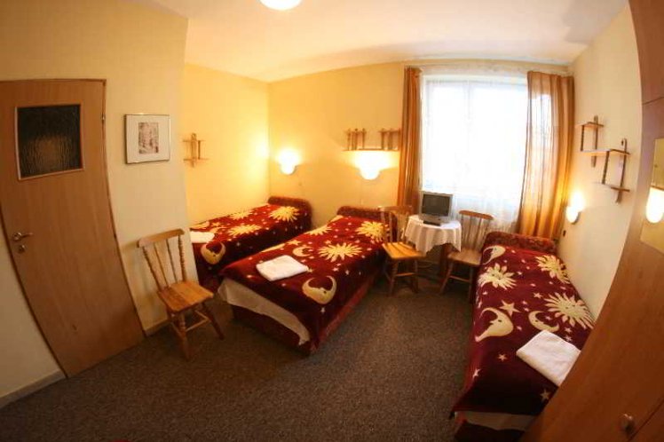 Hotel Daisy Budget